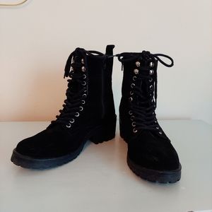 STEVE MADDEN suede combat boot